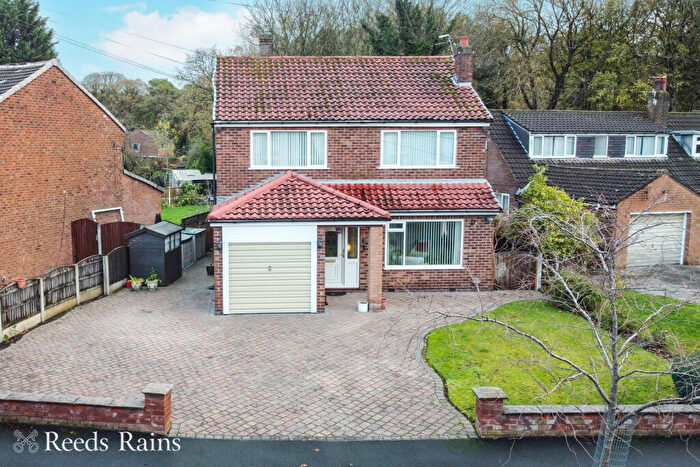 3 Bedroom Detached House For Sale In Cherry Tree Road, Manchester, Greater Manchester, M23