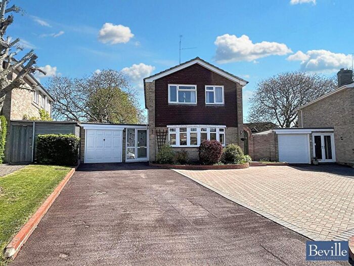 3 Bedroom Detached House For Sale In Bramley Crescent, Sonning Common, RG4