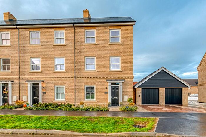 4 Bedroom Town House For Sale In Orwell Drive, Woolpit, IP30