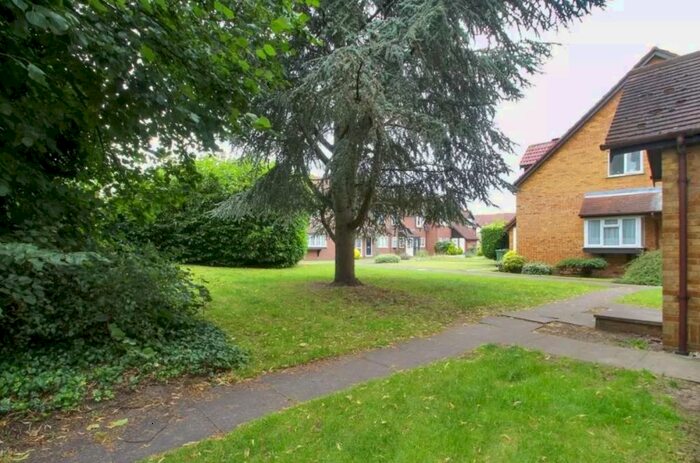 Studio To Rent In Knights Manor Way Dartford, DA1