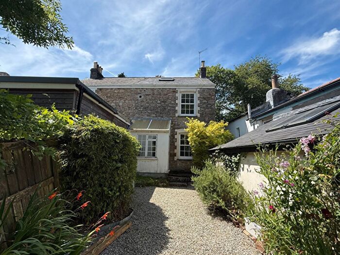 2 Bedroom Semi Detached House For Sale In Nangitha Place, Budock Water, TR11