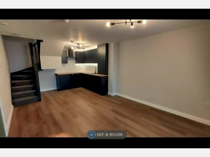 2 Bedroom Flat To Rent In Vere Street, Cardiff, CF24