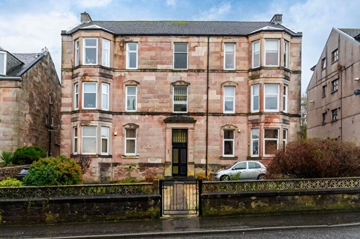 3 Bedroom Flat For Sale In Manor Crescent, Gourock, PA19