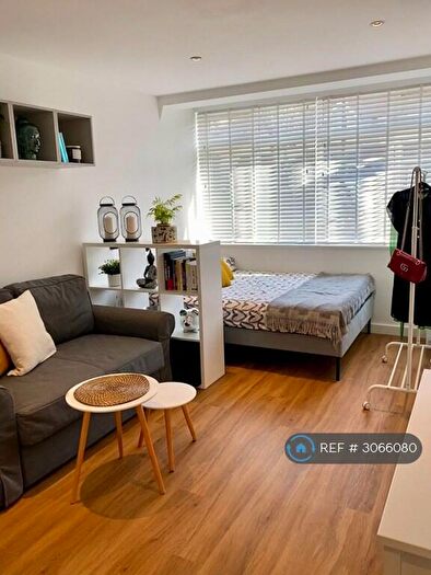 Studio To Rent In Stafford Road, London, CR0
