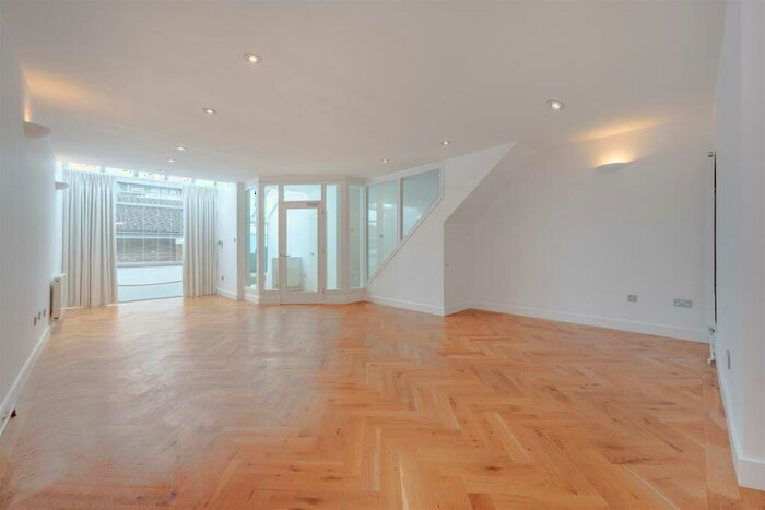 3 Bedroom House To Rent In Maryon Mews, Hampstead, NW3