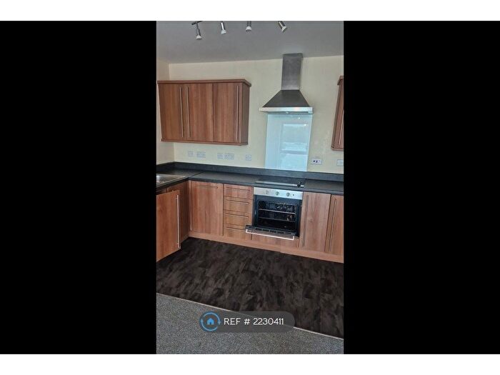 2 Bedroom Flat To Rent In Wyck Beck Road, Bristol, BS10