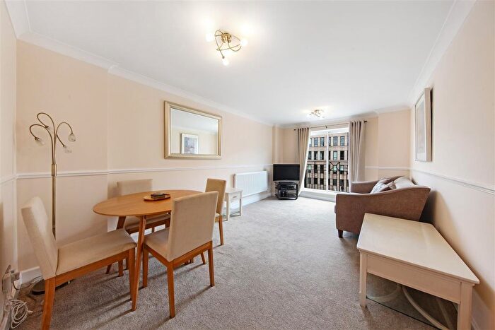 1 Bedroom Flat To Rent In Globe View, High Timber Street, EC4V