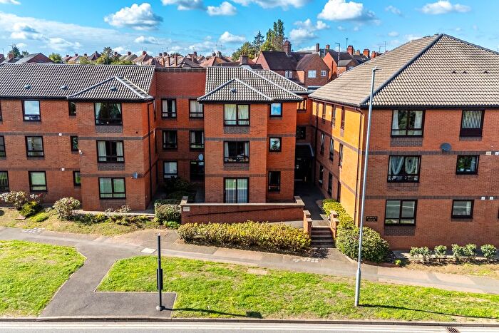2 Bedroom Flat For Sale In Duck Street, Rushden, NN10