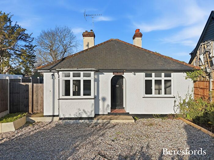 3 Bedroom Bungalow To Rent In Lordship Road, Writtle, CM1
