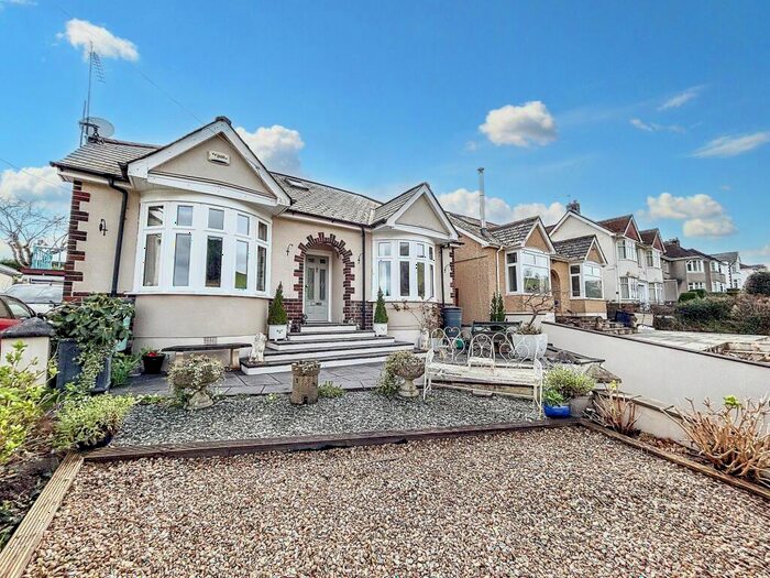 4 Bedroom Detached Bungalow For Sale In Usk Road, Pontypool, NP4