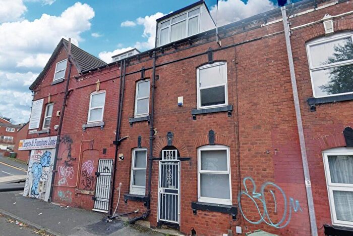 2 Bedroom Terraced House For Sale In Harold Street, Leeds, LS6