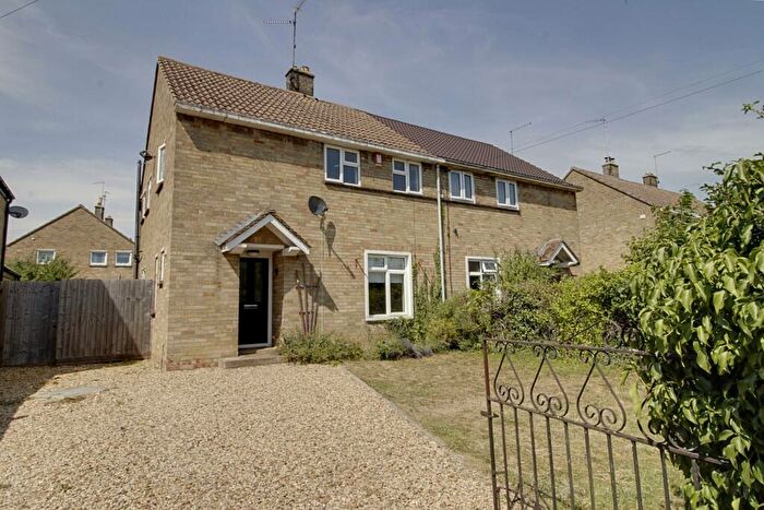 3 Bedroom Semi-Detached House For Sale In Barn Close, Maxey, PE6