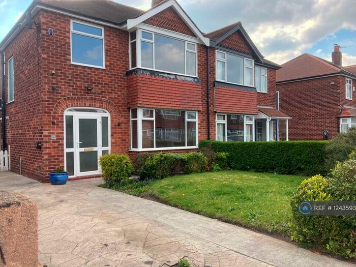 3 Bedroom Semi-Detached House To Rent In Caldbeck Avenue, Sale, M33