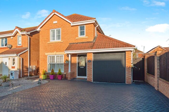 2 Bedroom Detached House For Sale In Llys Ogwen, Prestatyn, Denbighshire, LL19