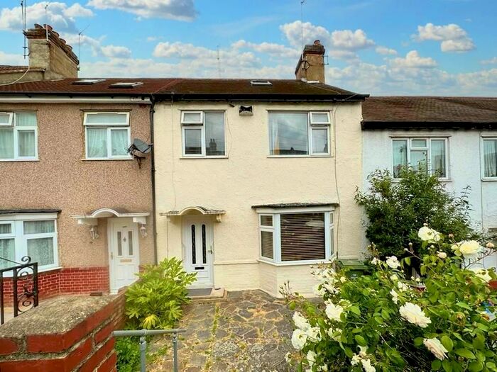 4 Bedroom Terraced House To Rent In Dagmar Avenue, Wembley, HA9
