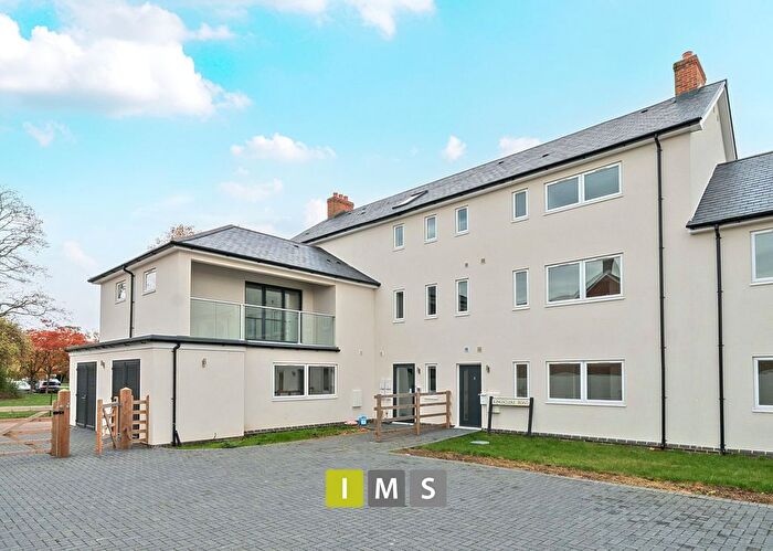 2 Bedroom Flat To Rent In Kingsclere Road, Bicester, OX26