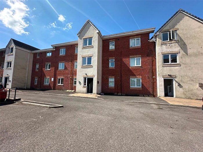 2 Bedroom Flat For Sale In Hebers Court, Whalley Road, Middleton, Greater Manchester, M24