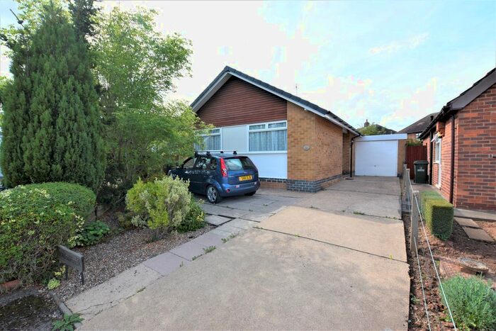 2 Bedroom Detached Bungalow To Rent In Towes Mount, Carlton, Nottingham, NG4