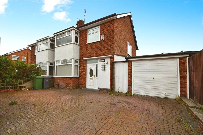 4 Bedroom Semi-Detached House For Sale In Eltham Green, Arrowe Park, Wirral, CH49