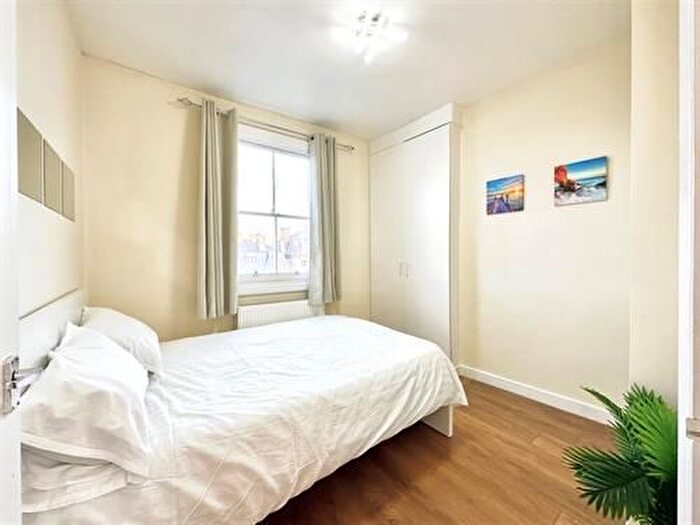 2 Bedroom Flat To Rent In Eversholt Street, London, NW1