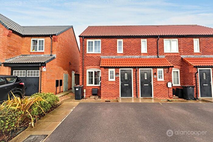 2 Bedroom End Of Terrace House For Sale In Caesar Drive, Eaton Place, Nuneaton, CV11