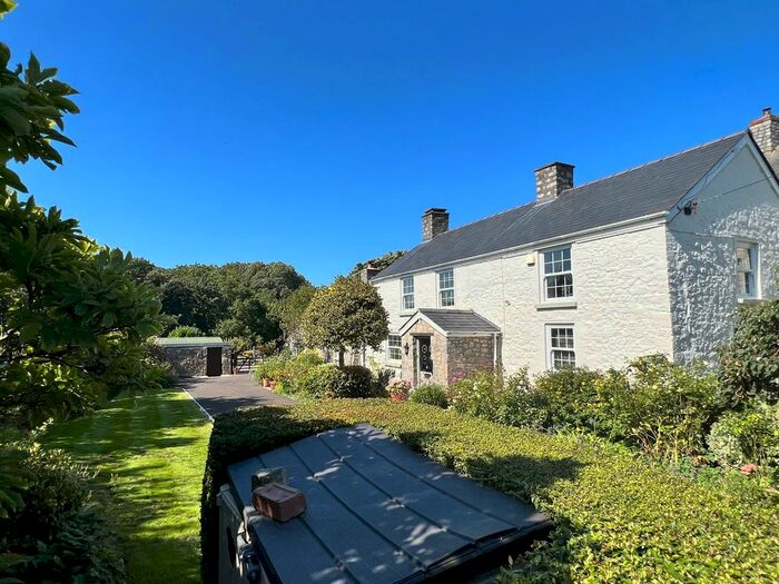 4 Bedroom Cottage For Sale In St. Donat's, Llantwit Major, CF61