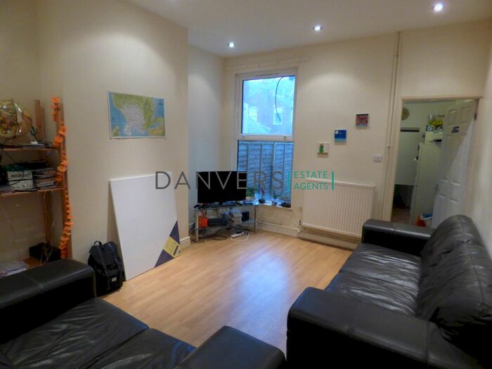 4 Bedroom Terraced House To Rent In Ullswater Street, Leicester LE2
