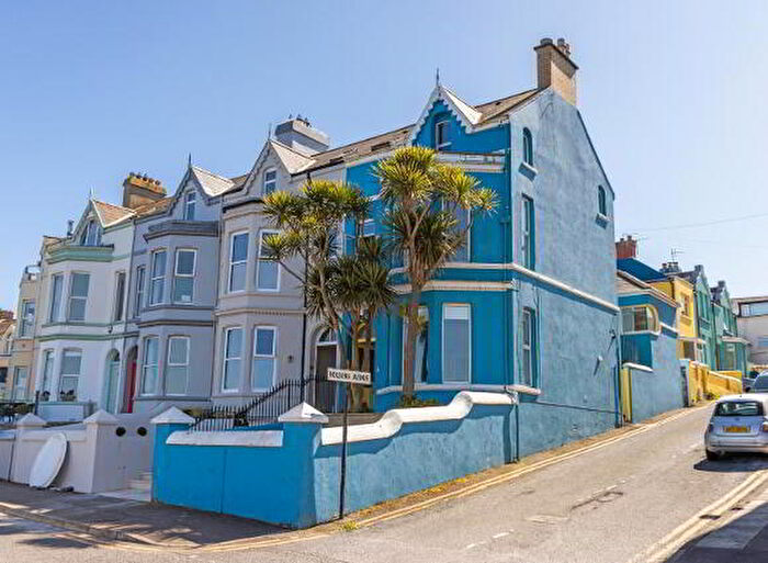 3 Bedroom Apartment / Flats For Sale In B Seacliff Road, Bangor, BT20
