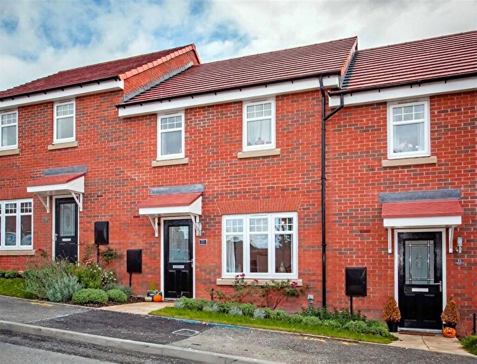 3 Bedroom Terraced House For Sale In Farmhouse Way, Grassmoor, S42