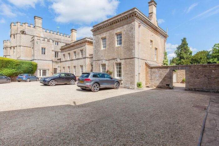 2 Bedroom Cottage To Rent In East Wing, Rousham House, OX25