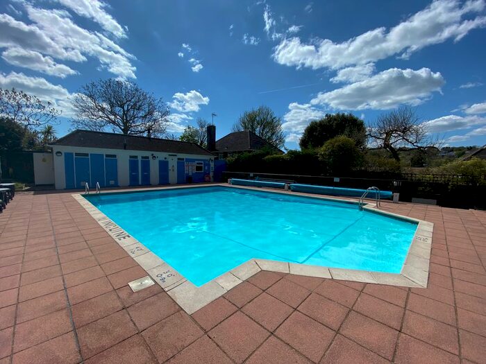 2 Bedroom Flat To Rent In Laine Close, Preston, Brighton, BN1