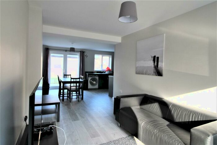 6 Bedroom Private Hall To Rent In Booth Gardens, Lancaster, LA1