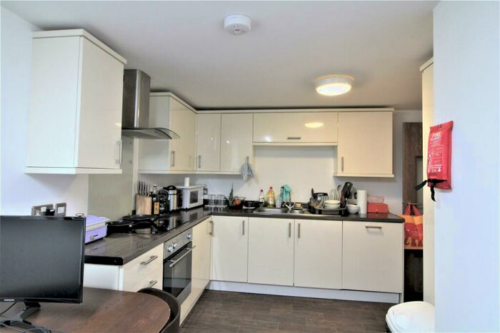 4 Bedroom Private Hall To Rent In Pitt Street, Lancaster, LA1