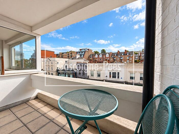 1 Bedroom Flat To Rent In Cavendish House, Guildford, GU1