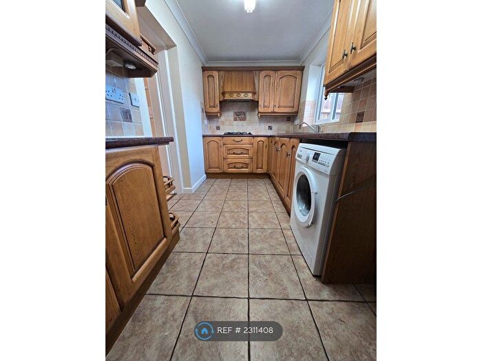 2 Bedroom End Of Terrace House To Rent In Stewkins, Stourbridge, DY8