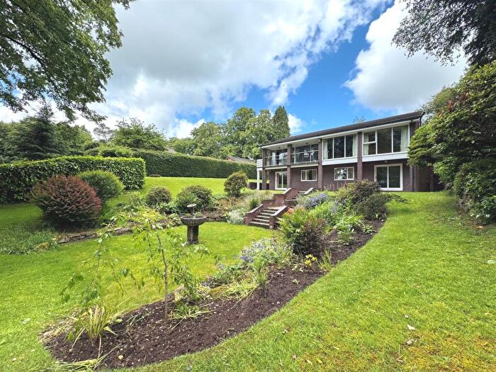 4 Bedroom Detached House For Sale In Cheddleton Heath Road, Leek, ST13