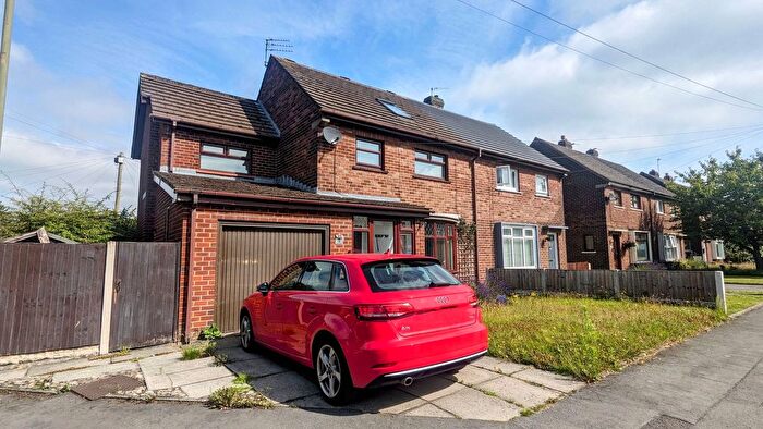 3 Bedroom Semi-Detached House For Sale In Lime Grove, Skelmersdale, WN8