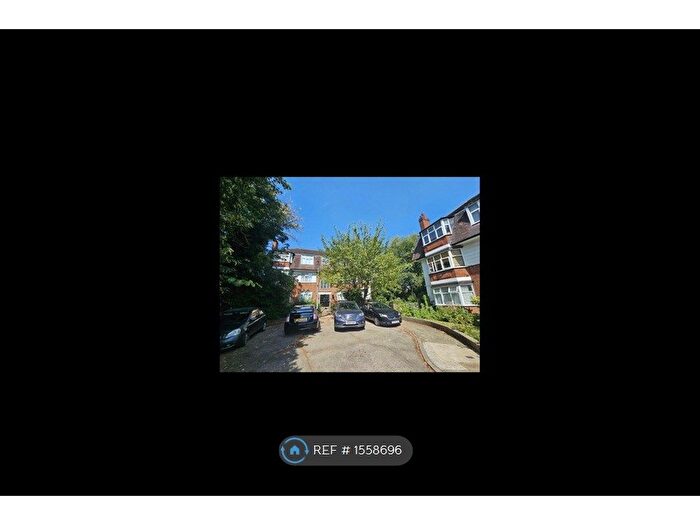 2 Bedroom Flat To Rent In Avondale Court, London, E18