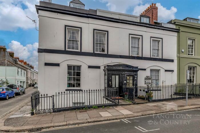 1 Bedroom Flat To Rent In Athenaeum Street, Plymouth, PL1