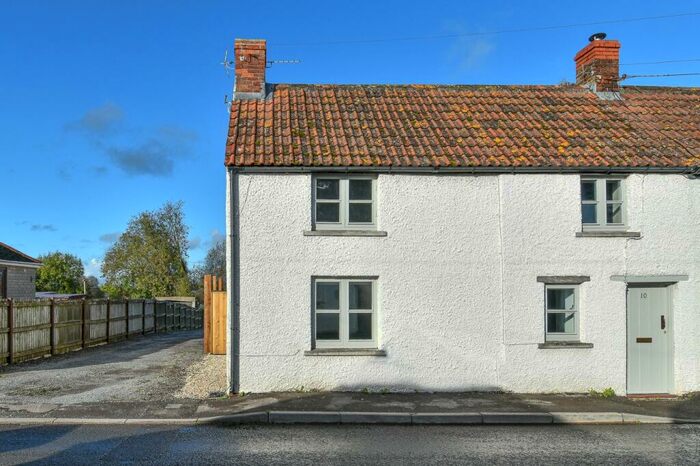 3 Bedroom Semi-Detached House For Sale In Shapwick Road, Westhay, BA6