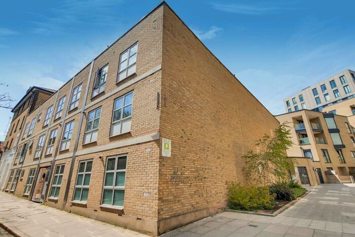 1 Bedroom Flat To Rent In Kay Street, Hackney, London, E2