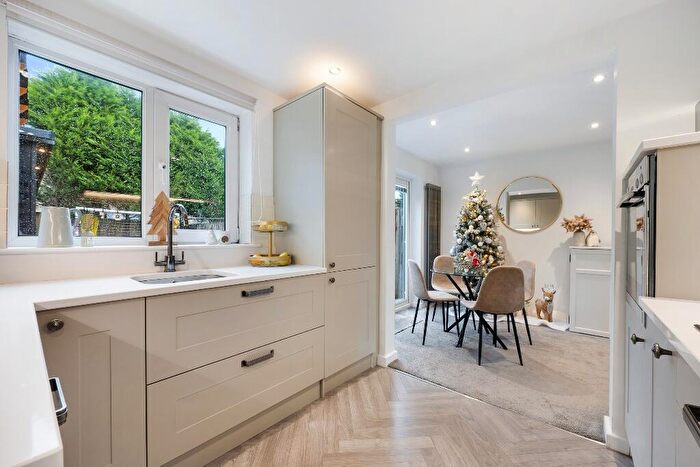 3 Bedroom Detached House For Sale In Delamere Road, Burnley, Lancashire, BB10