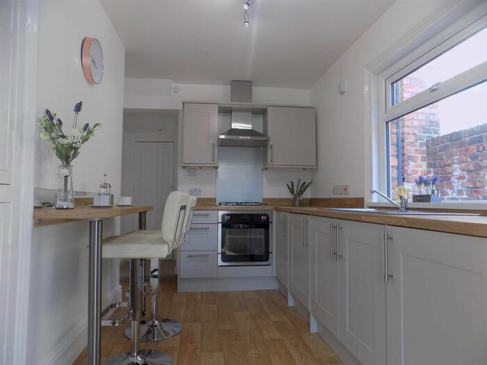 3 Bedroom Property To Rent In Crescent Road, Middlesbrough, TS1