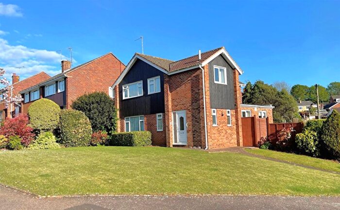 3 Bedroom Detached House For Sale In Sullivan Road, Broadfields, Exeter, EX2