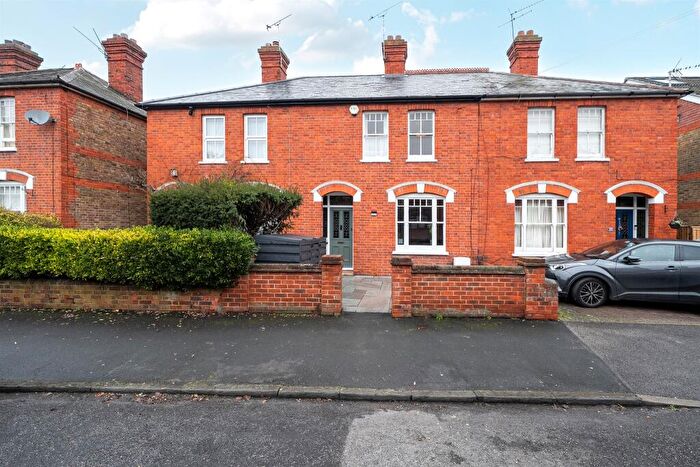 3 Bedroom Terraced House For Sale In Penyston Road, Maidenhead, SL6