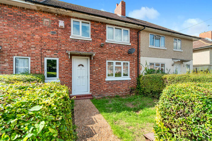 3 Bedroom Terraced House To Rent In Darcy Avenue, Wallington, SM6