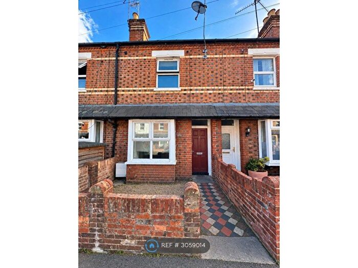 3 Bedroom Terraced House To Rent In Filey Road, Reading, RG1