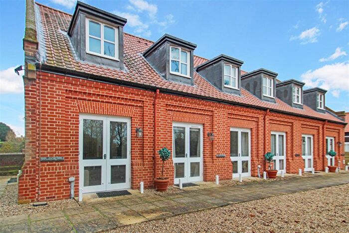 2 Bedroom Cottage To Rent In The Street, Great Saling, Braintree, CM7