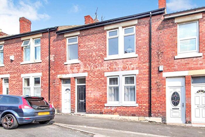 2 Bedroom Flat For Sale In Barrasford Street, Wallsend, Tyne And Wear, NE28