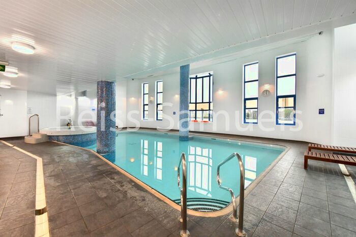 5 Bedroom Town House To Rent In Cyclops Mews, Isle Of Dogs, Canary Wharf, London, E14